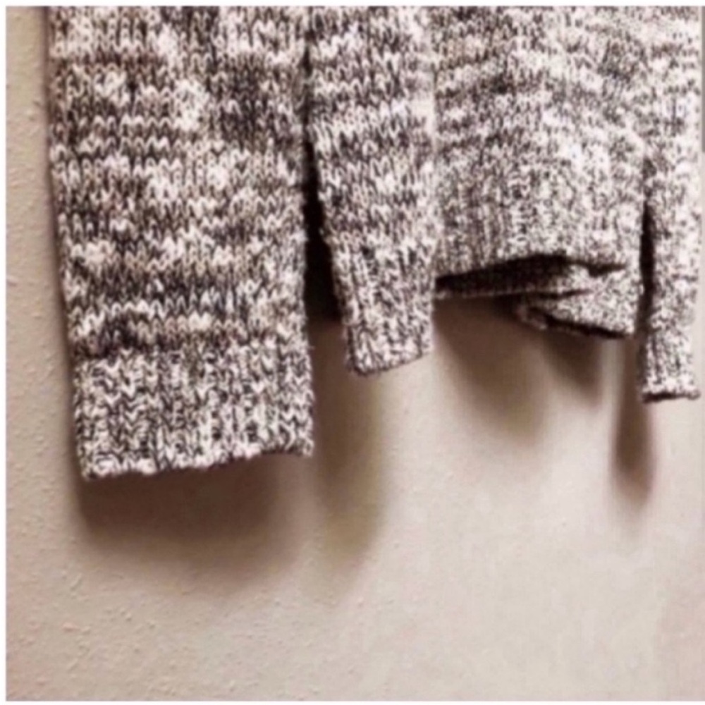 Cozy Knit Marled Shimmer Sweater - Picture 3 of 5